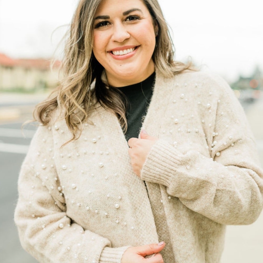 Pearl Cream Cardigan - Picture 6 of 14